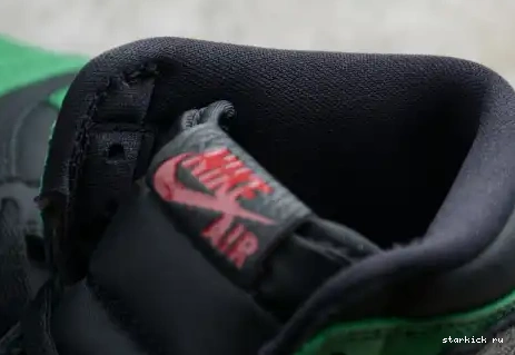 1 Pine Retro High  Black Jordan 555088-030 555088-030 Green 0408